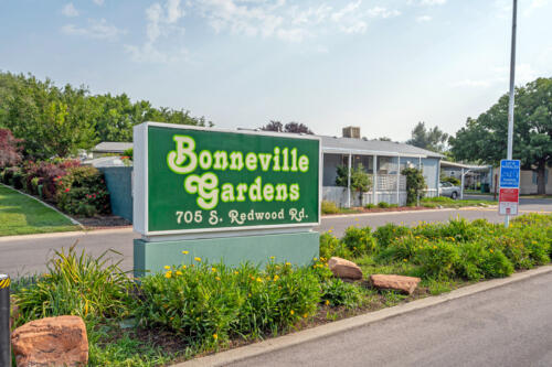 Bonneville Gardens Entrance Sign