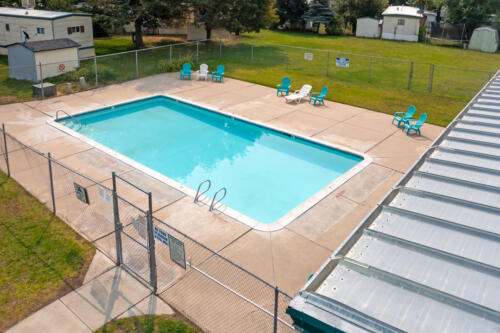 Bonneville Gardens Community Aerial Pool